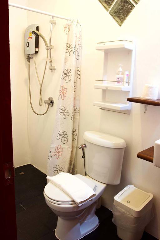 Barefeet Naturist Resort (Adults Only) Bangkok Luaran gambar