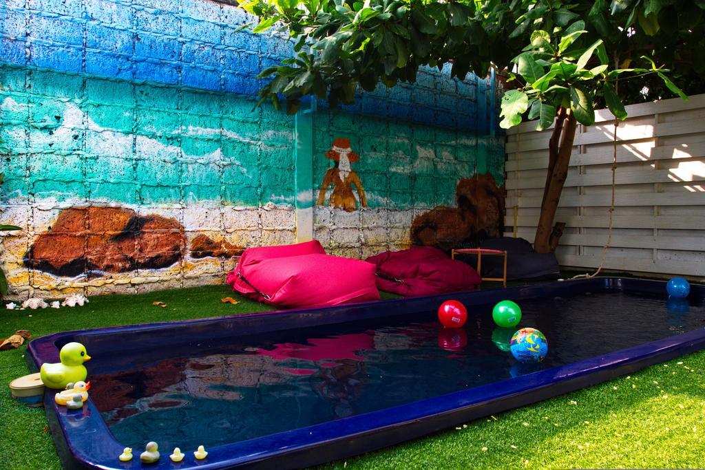Barefeet Naturist Resort (Adults Only) Bangkok Luaran gambar