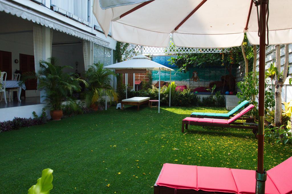 Barefeet Naturist Resort (Adults Only) Bangkok Luaran gambar