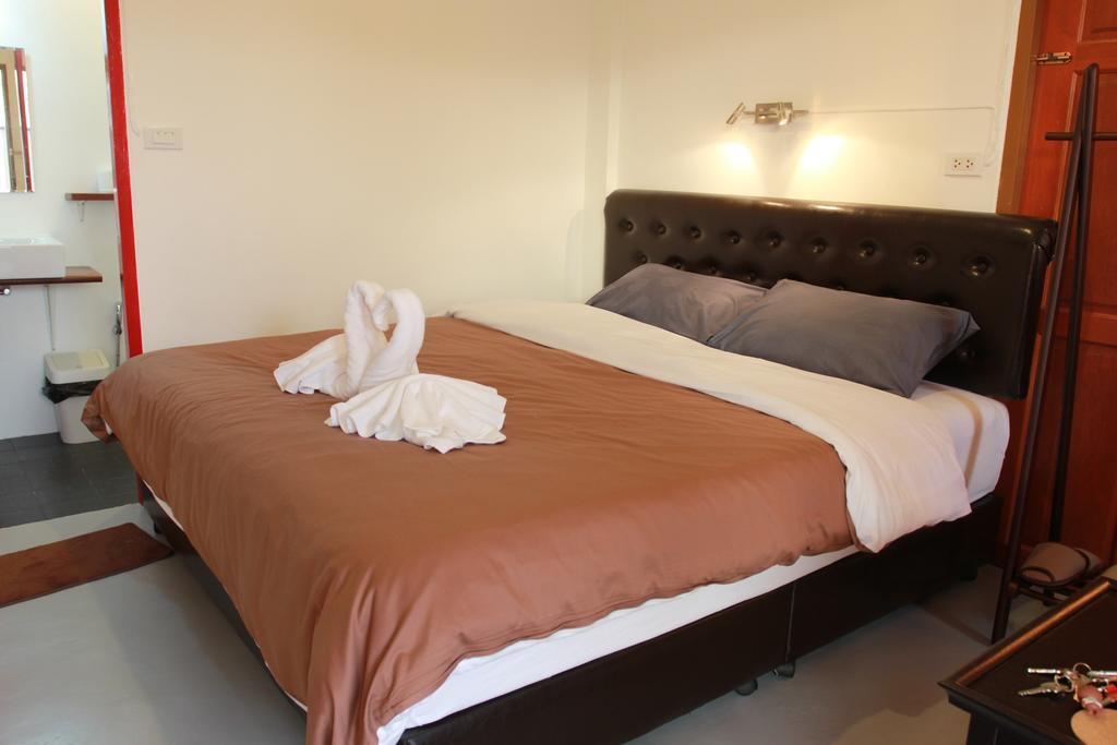 Barefeet Naturist Resort (Adults Only) Bangkok Luaran gambar