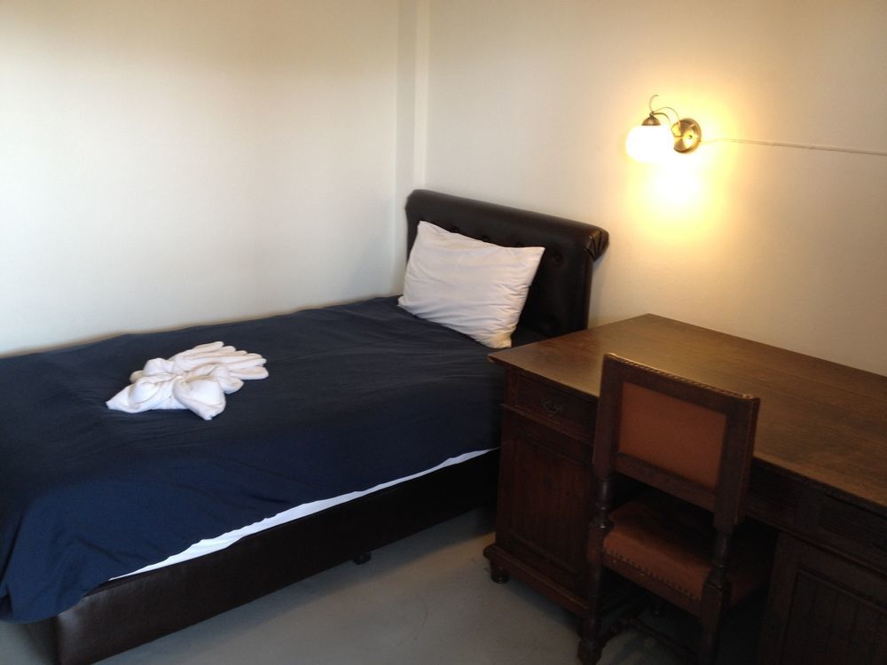 Barefeet Naturist Resort (Adults Only) Bangkok Luaran gambar