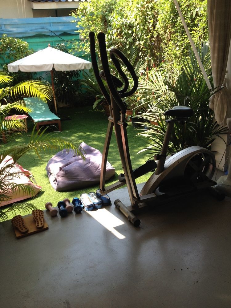Barefeet Naturist Resort (Adults Only) Bangkok Luaran gambar