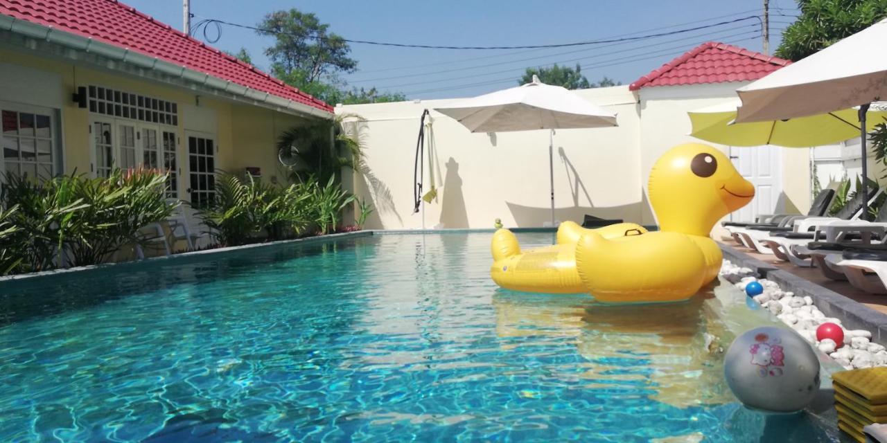 Barefeet Naturist Resort (Adults Only) Bangkok Luaran gambar